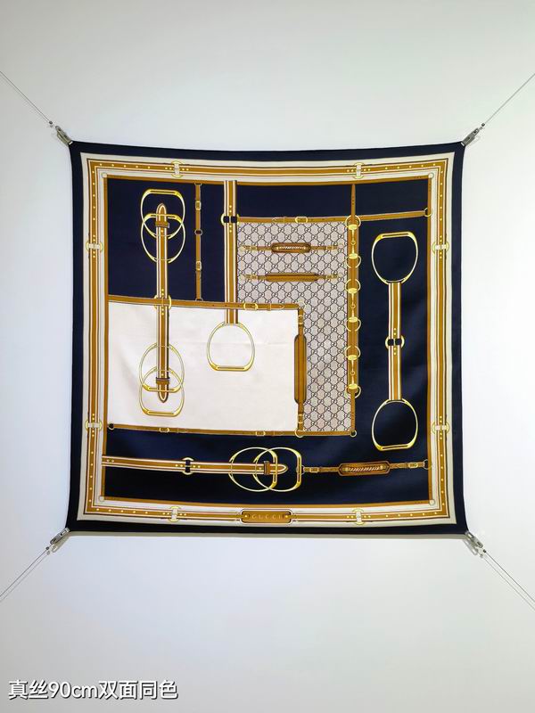 Gucci silk scarf 90X90cm E52 (9)