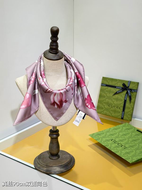 Gucci silk scarf 90X90cm E53 (10)