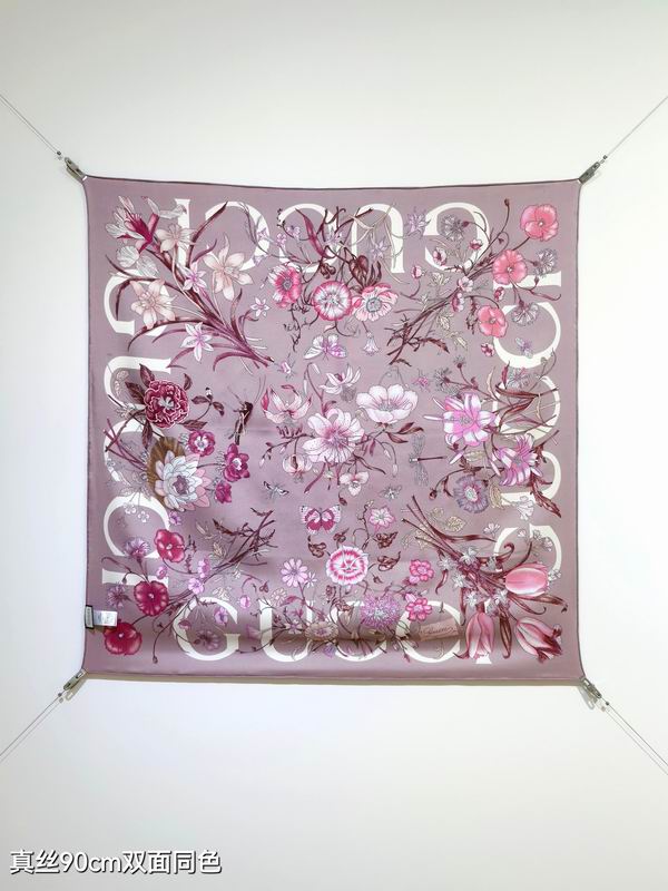 Gucci silk scarf 90X90cm E53 (17)