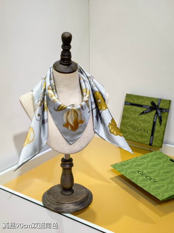 Gucci silk scarf 90X90cm E53 (2)