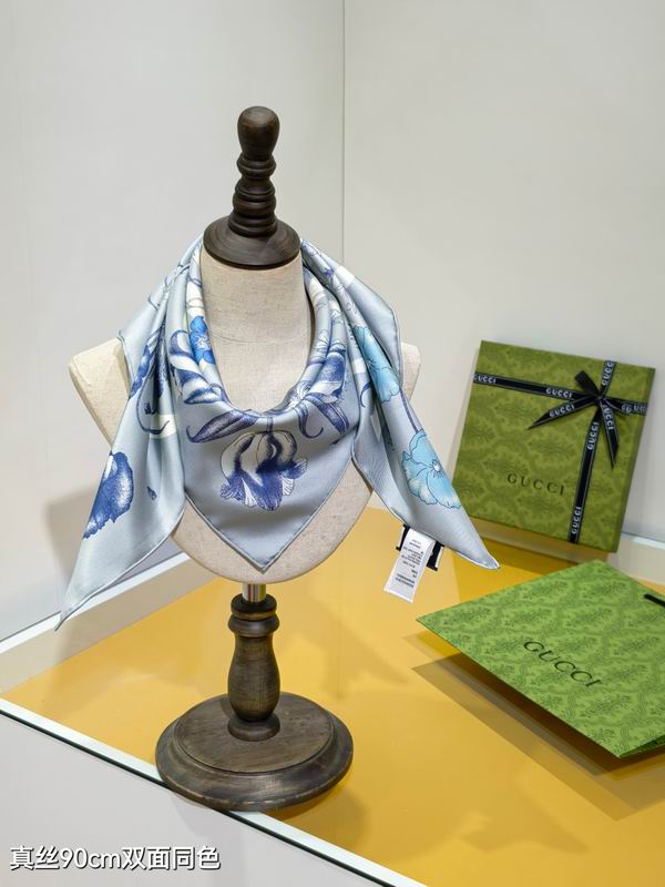 Gucci silk scarf 90X90cm E53 (21)