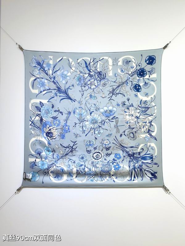 Gucci silk scarf 90X90cm E53 (28)