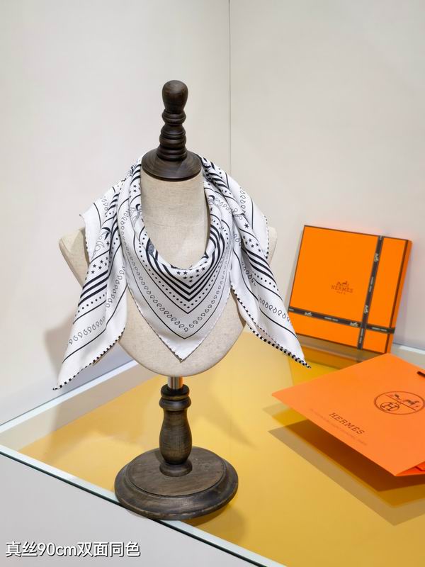 Hermes silk Scarf 90X90cm E04 (11)