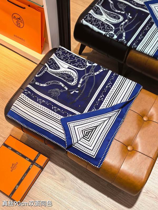 Hermes silk Scarf 90X90cm E04 (7)