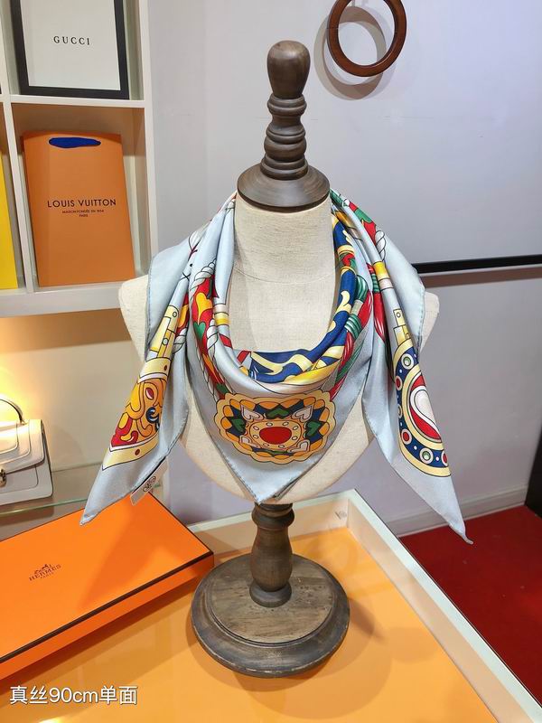 Hermes silk Scarf 90X90cm E40 (8)