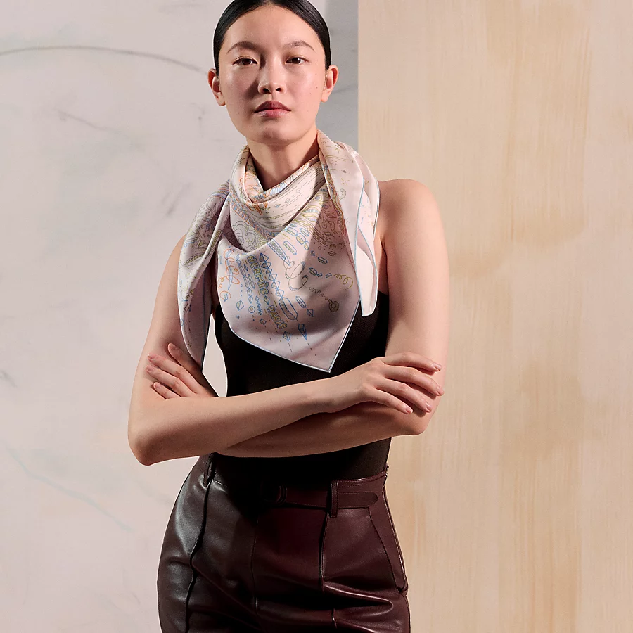 Hermes silk scarf 90X90cm E01 (39)