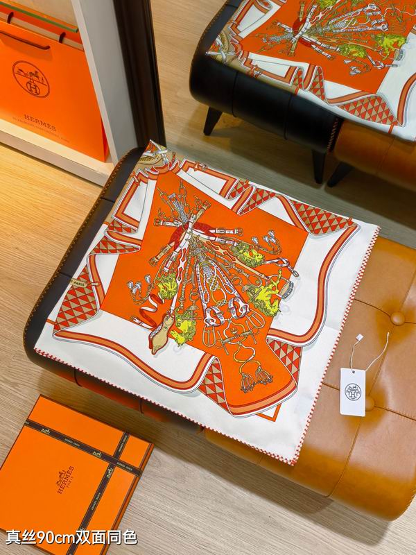 Hermes silk scarf 90X90cm E05 (17)