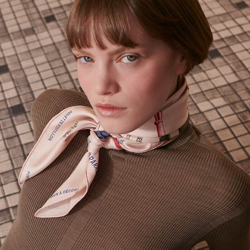 Hermes silk scarf 90X90cm E05 (19)