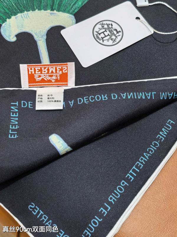 Hermes silk scarf 90X90cm E05 (24)