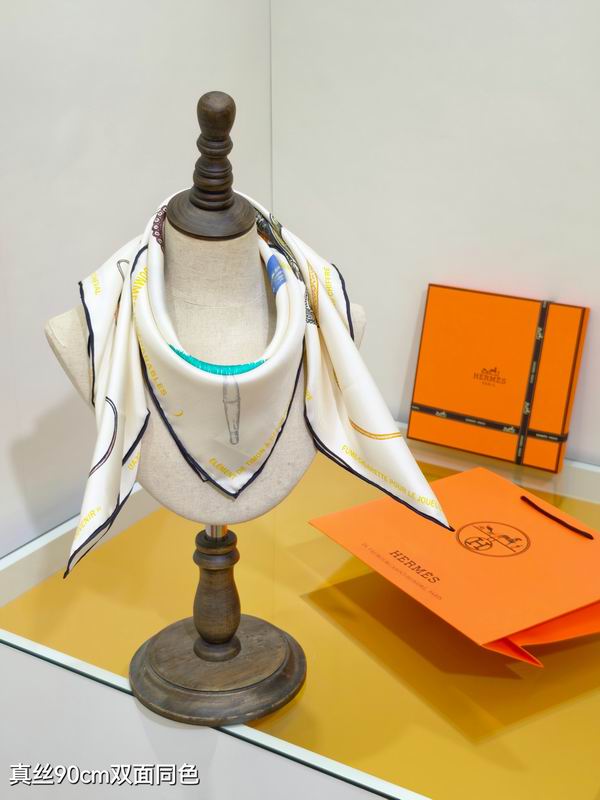 Hermes silk scarf 90X90cm E05 (32)