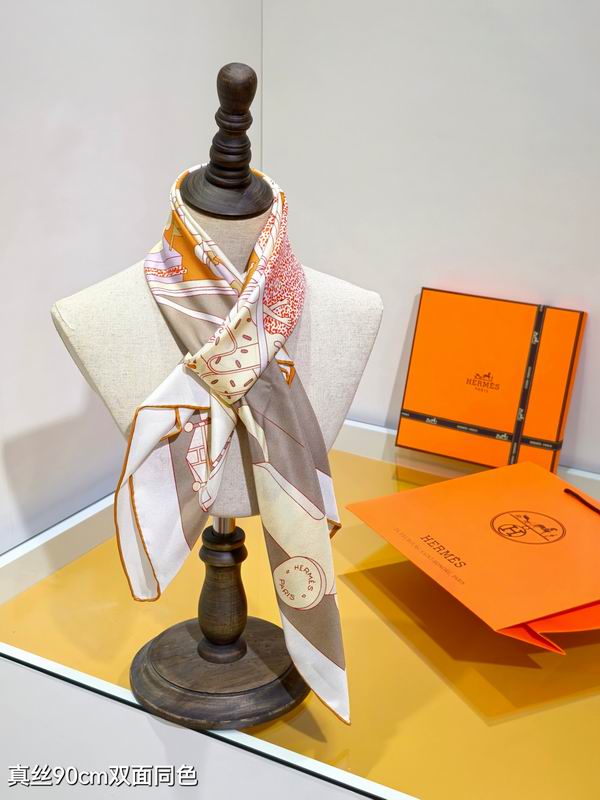 Hermes silk scarf 90X90cm E06 (11)