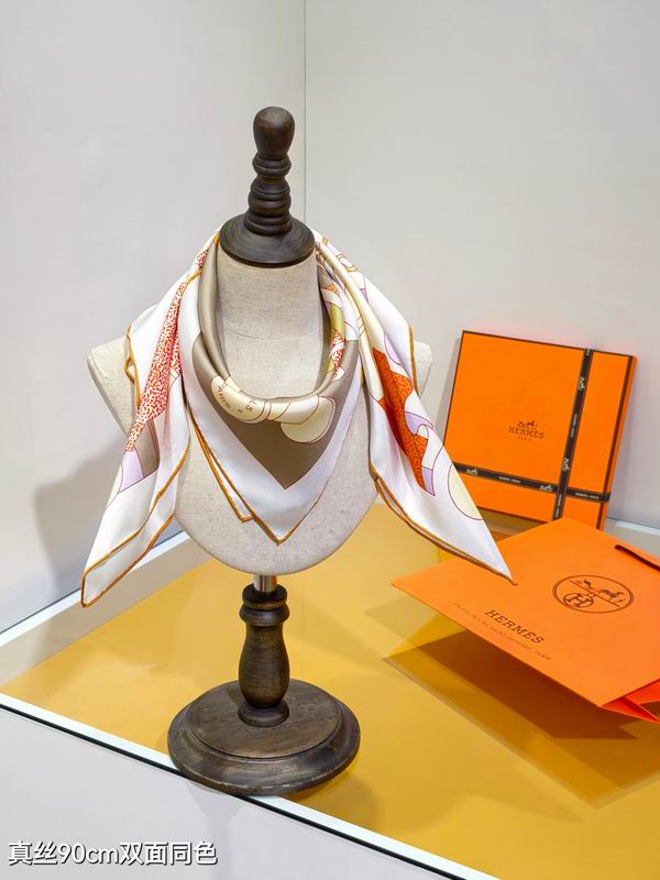 Hermes silk scarf 90X90cm E06 (12)