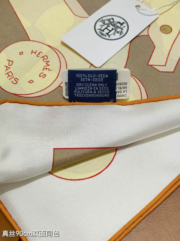 Hermes silk scarf 90X90cm E06 (14)