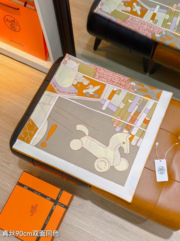 Hermes silk scarf 90X90cm E06 (17)