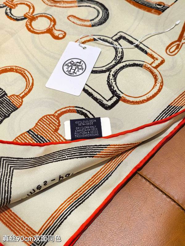 Hermes silk scarf 90X90cm E41 (13)