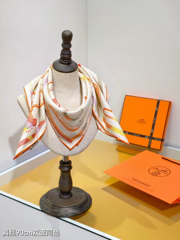 Hermes silk scarf 90X90cm E41 (20)