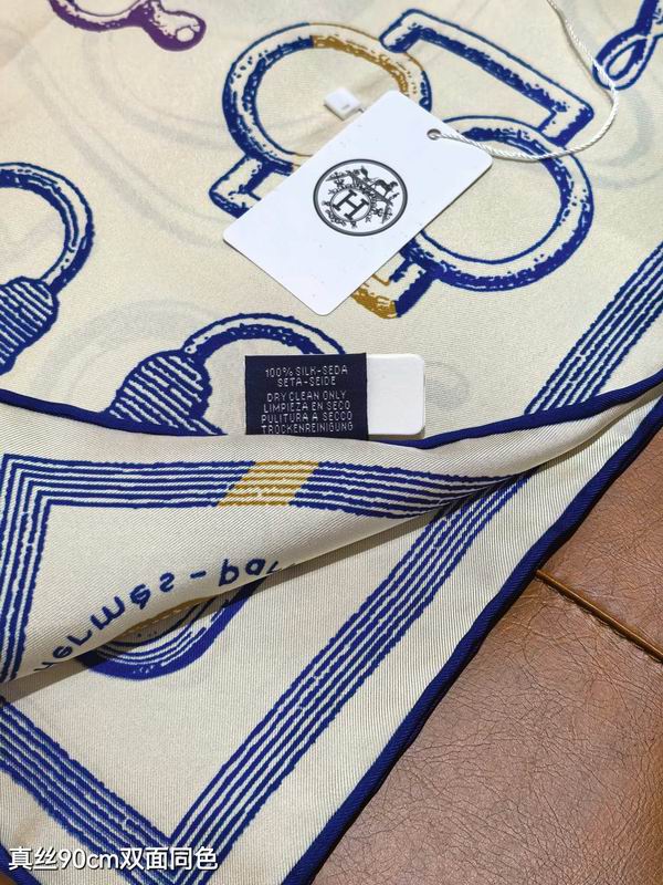 Hermes silk scarf 90X90cm E41 (4)