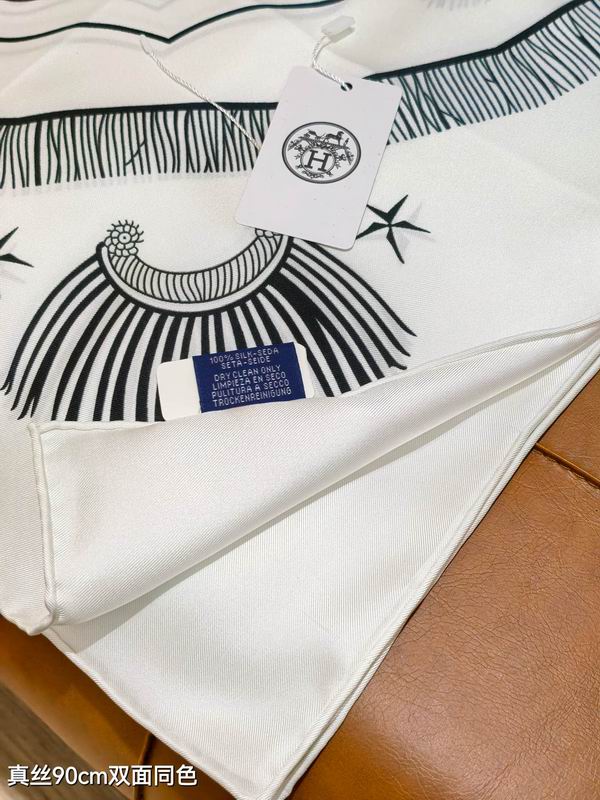 Hermes silk scarf 90X90cm E44 (12)