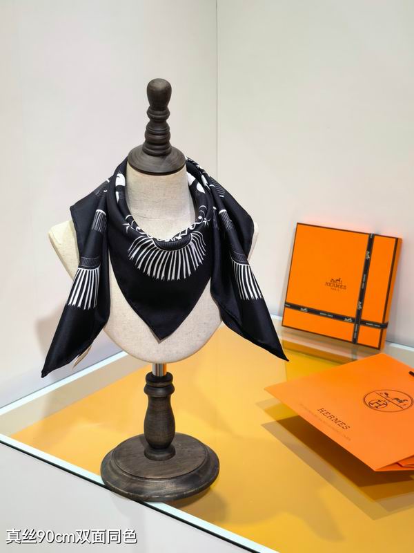 Hermes silk scarf 90X90cm E44 (18)