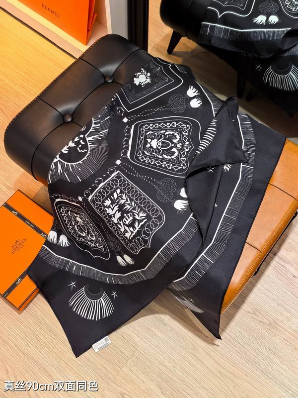 Hermes silk scarf 90X90cm E44 (22)