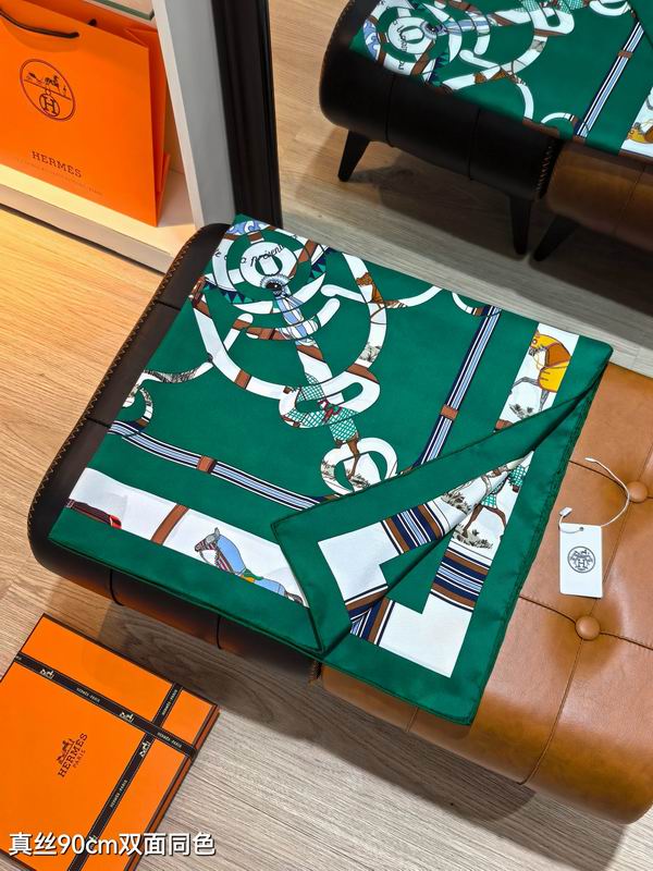 Hermes silk scarf 90X90cm E47 (8)