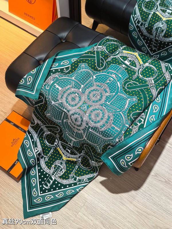 Hermes silk scarf 90X90cm E48 (25)