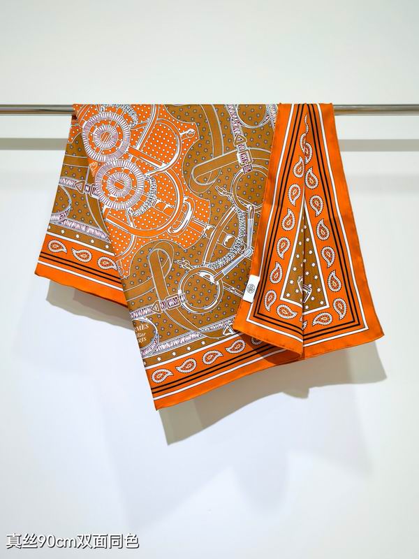 Hermes silk scarf 90X90cm E48 (32)