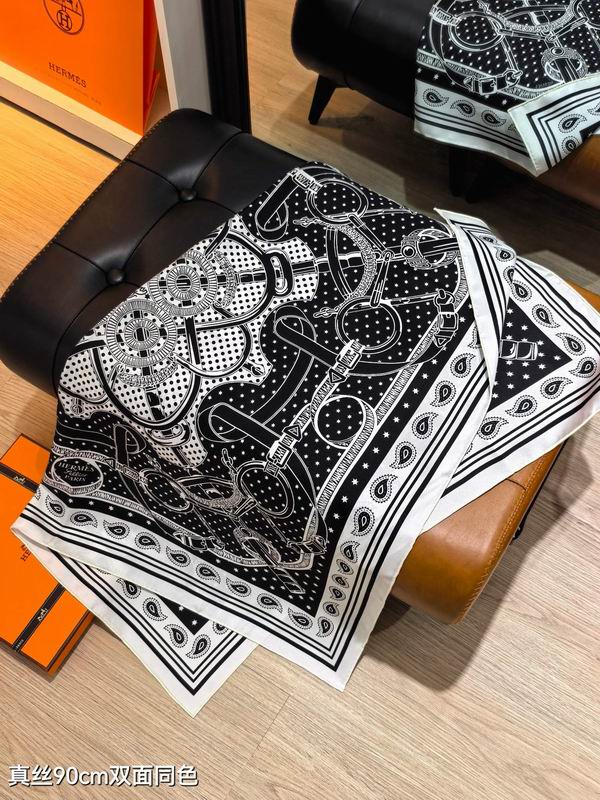 Hermes silk scarf 90X90cm E48 (45)
