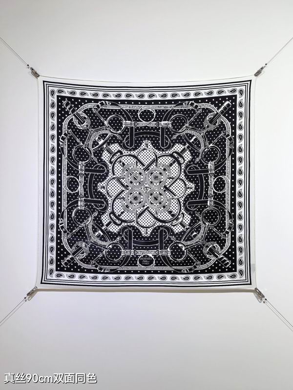 Hermes silk scarf 90X90cm E48 (47)