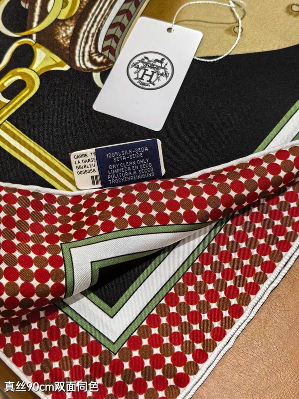 Hermes silk scarf 90X90cm E61 (14)