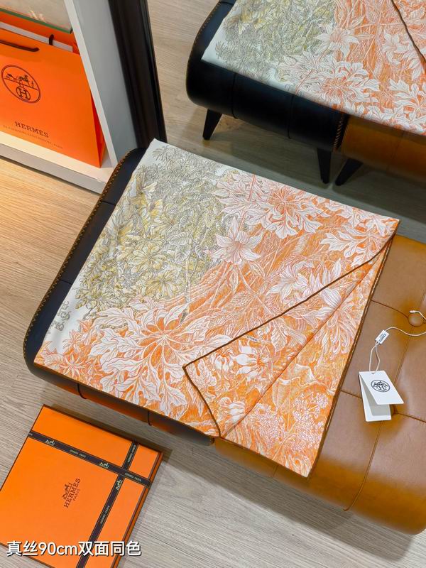 Hermes silk scarf 90X90cm E76 (14)