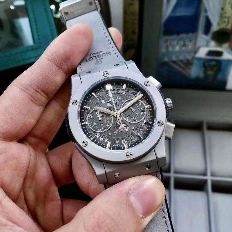Hublot 43mm 137 (5)
