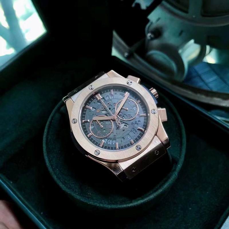 Hublot 43mm 137 (7)
