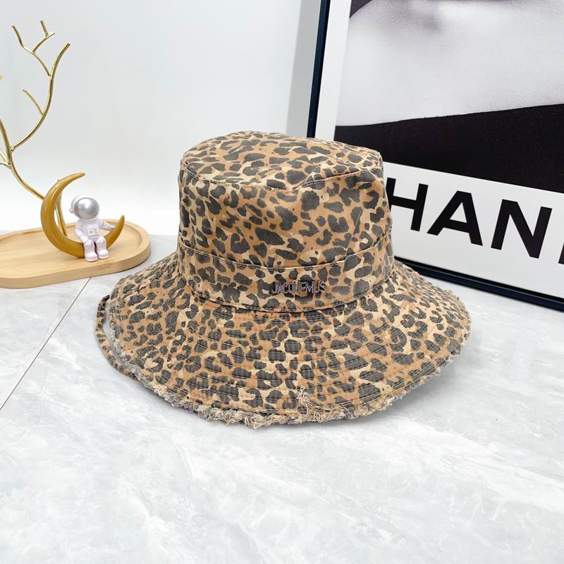 JacQuemus hat dx (15)