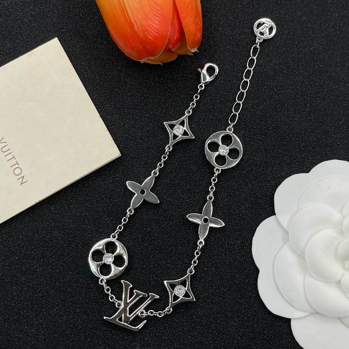 LV Bracelet 01lyh1022 (2)