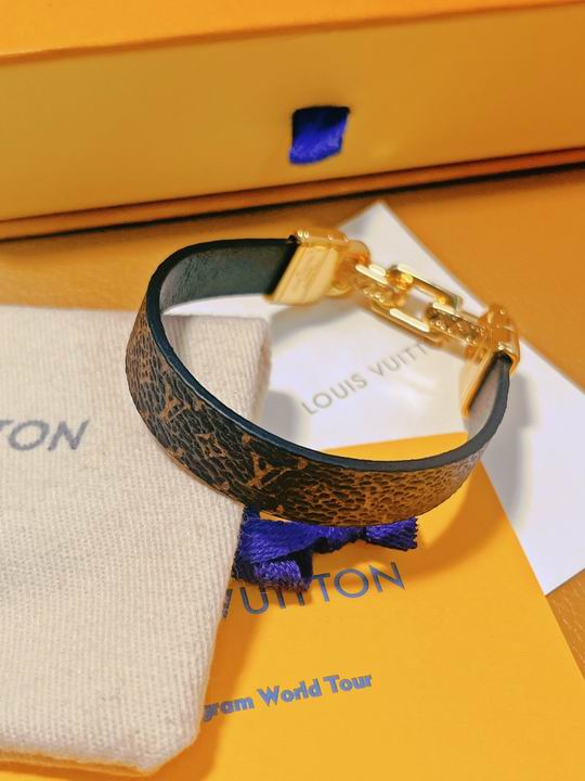 LV Bracelet 12lyh1003 (4)
