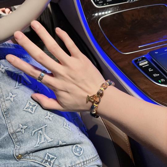 LV Bracelet 12lyh255 (5)