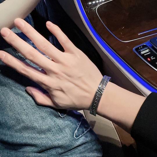 LV Bracelet 12lyh926 (4)