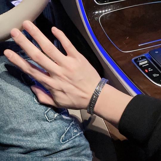 LV Bracelet 12lyh926 (7)