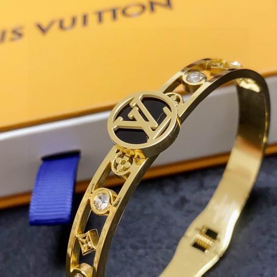 LV Bracelet 12lyh940 (4)