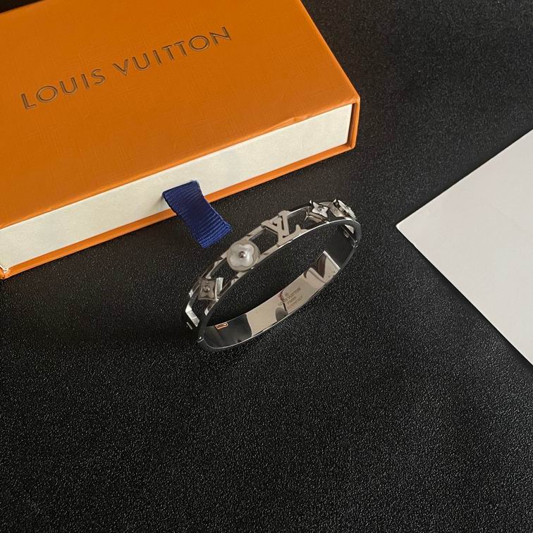 LV Bracelet 12lyh943 (1)