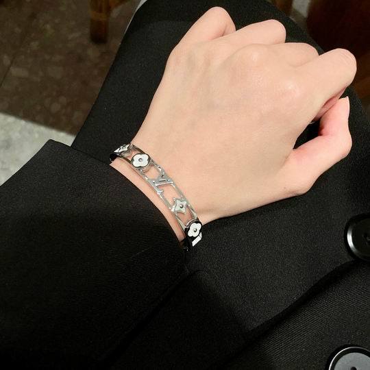 LV Bracelet 12lyh943 (5)