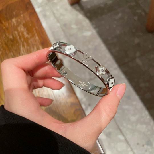 LV Bracelet 12lyh943 (7)