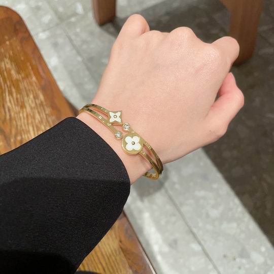 LV Bracelet 12lyh944 (4)