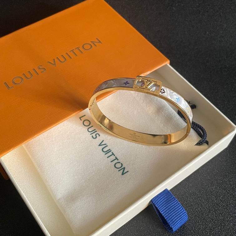 LV Bracelet 12lyh946 (4)
