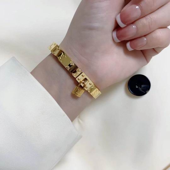 LV Bracelet 12lyh952 (8)