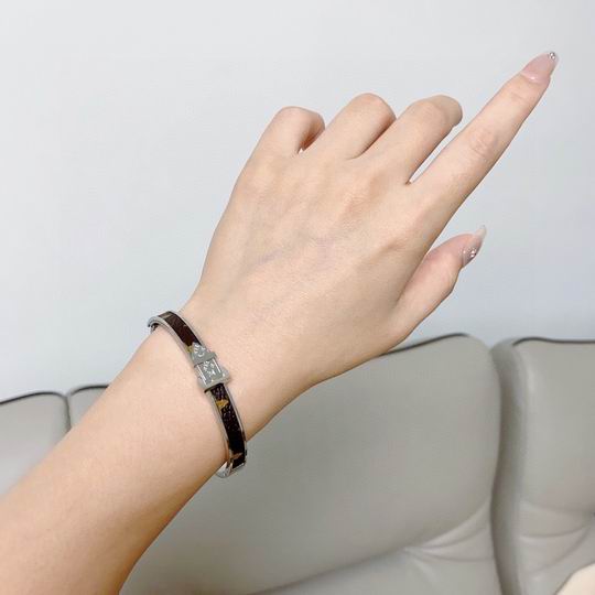 LV Bracelet 12lyh960 (7)
