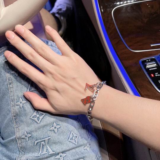 LV Bracelet 12lyh968 (4)