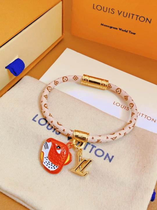 LV Bracelet 12lyh979 (4)