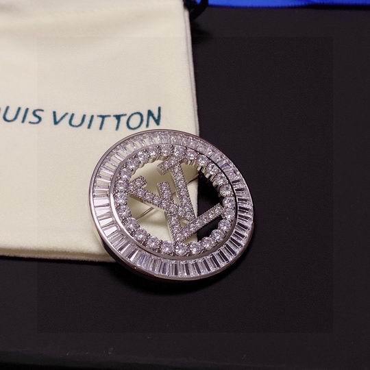 LV Brooch 12lyh17 (3)